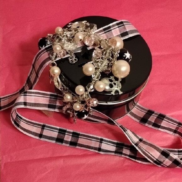 Silver and Black Charm Bracelet - Picture 2 of 3